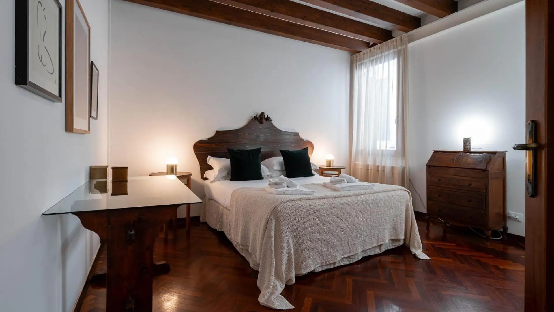 Klimt House Apartment Venice Italy